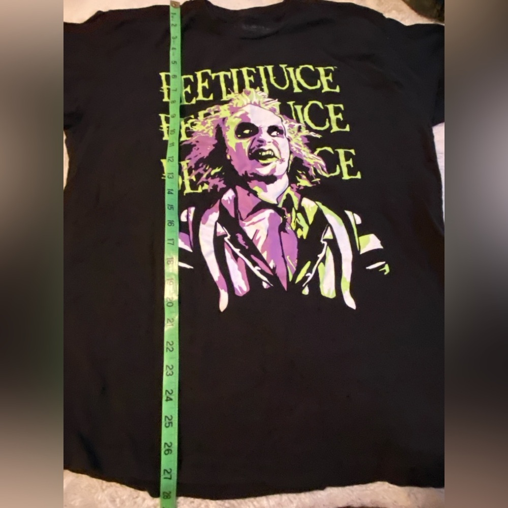 Unisex-BEETLEJUICE COTTON TEE-SIZE LARGE